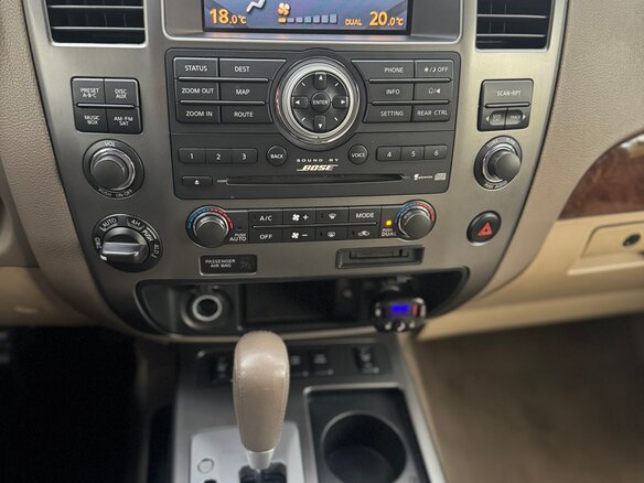 2011 Nissan Armada I Рестайлинг, голубой, 3000000 рублей - вид 13