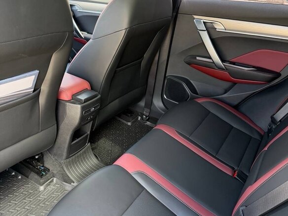 2022 Geely Coolray I, серый, 2000000 рублей - вид 18
