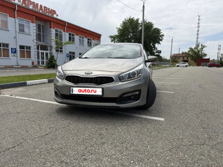 2016 Kia Ceed II Рестайлинг, серебристый, 1300000 рублей, вид 3