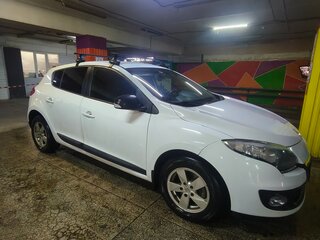 2013 Renault Megane III Рестайлинг, белый, 710000 рублей, вид 1
