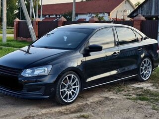 2019 Volkswagen Polo V Рестайлинг, чёрный, 1650000 рублей, вид 1