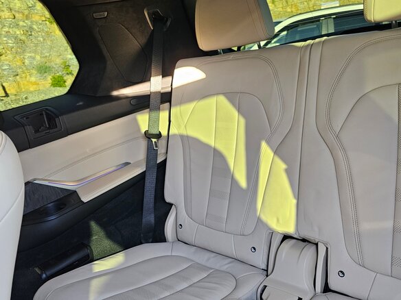 2020 BMW X7 40i I (G07), чёрный, 7500000 рублей - вид 14