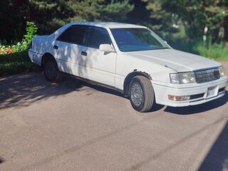 1989 Toyota Crown VIII (S130), белый, 200000 рублей, вид 3