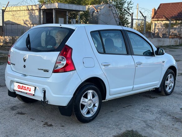2012 Renault Sandero I, белый, 599000 рублей - вид 18