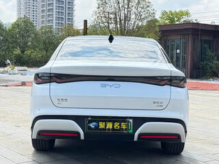 2025 BYD Seal 06 I, белый, 2250000 рублей, вид 5