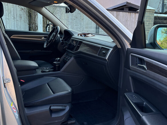 2018 Volkswagen Teramont I, серебристый, 3100000 рублей - вид 6