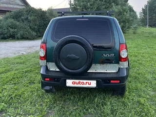2009 Chevrolet Niva I Рестайлинг, зелёный, 199000 рублей, вид 2