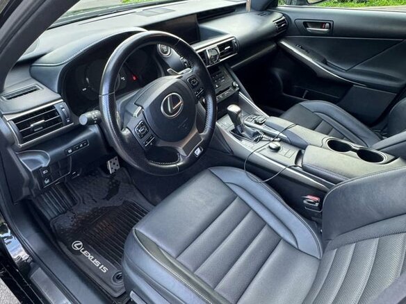 2018 Lexus IS 300 III Рестайлинг, чёрный, 2050000 рублей - вид 13