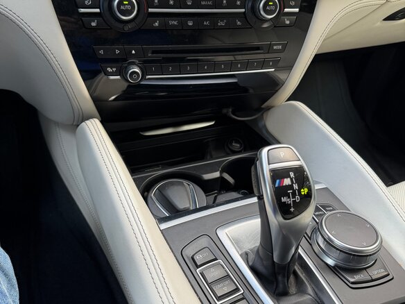 2019 BMW X6 M50d II (F16), синий, 4280000 рублей - вид 11