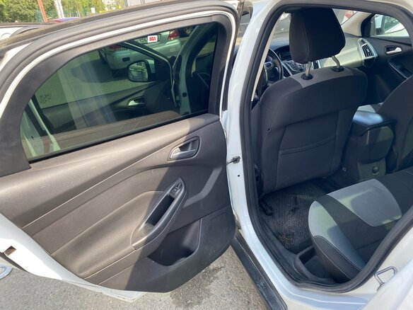 2012 Ford Focus III, белый, 620000 рублей - вид 6