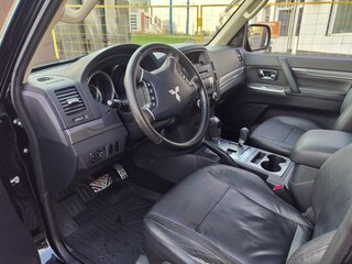2013 Mitsubishi Pajero IV Рестайлинг 1, чёрный, 2300000 рублей, вид 5