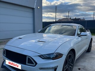 2020 Ford Mustang VI Рестайлинг, белый, 2700000 рублей, вид 1