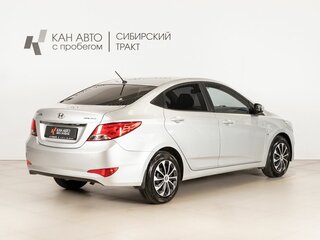 2015 Hyundai Solaris I Рестайлинг, серебристый, 1090000 рублей, вид 3