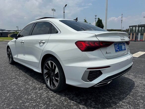 2023 Audi A3 35 TFSI Long IV (8Y), белый, 1890000 рублей - вид 4