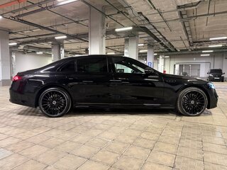 2026 Mercedes-Benz S-Класс 580 Long 4MATIC VII (W223) Рестайлинг, чёрный, 30500000 рублей, вид 4