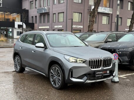 2026 BMW X1 Long 25Li xDrive III (U11/U12), серый, 4890000 рублей, вид 3