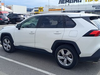 2020 Toyota RAV4 V (XA50), белый, 2970000 рублей, вид 4