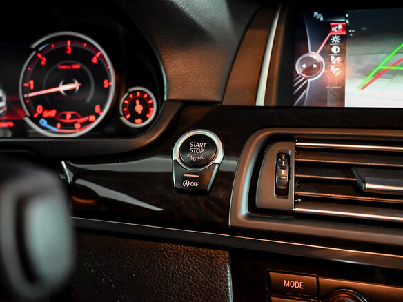 2014 BMW 5 серии 530d xDrive VI (F10/F11/F07) Рестайлинг, серый - вид 17