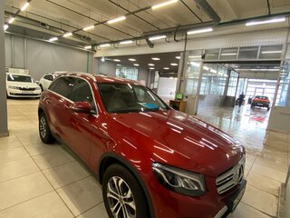 2018 Mercedes-Benz GLC 220 d I (X253), красный, 2850000 рублей, вид 2