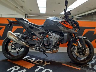 2024 KTM 990 Duke, чёрный, 1295000 рублей, вид 2