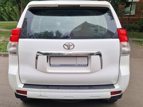 2013 Toyota Land Cruiser Prado 150 Series, белый, 2450000 рублей, вид 3