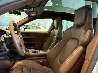 2026 Porsche Taycan 4 I Рестайлинг, серый, 13300000 рублей, вид 4