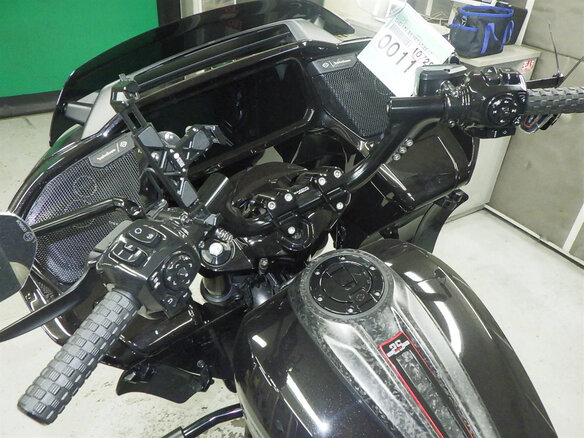 2024 Harley-Davidson CVO Road Glide ST, чёрный, 5090000 рублей - вид 28