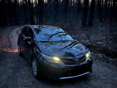 2013 Toyota Auris II, серый, 1285000 рублей, вид 5