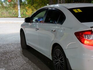 2012 Honda Civic IX, белый, 1300000 рублей, вид 4