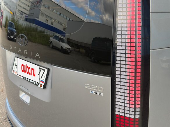 2024 Hyundai Staria I, серебристый - вид 14