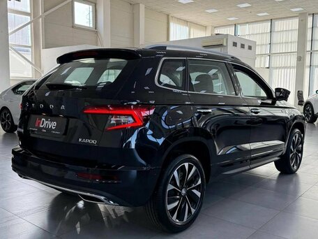 2025 Skoda Karoq DSG7 I, чёрный, 3249000 рублей, вид 4