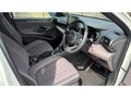 2022 Toyota Yaris IV, белый, 1061000 рублей - вид 9