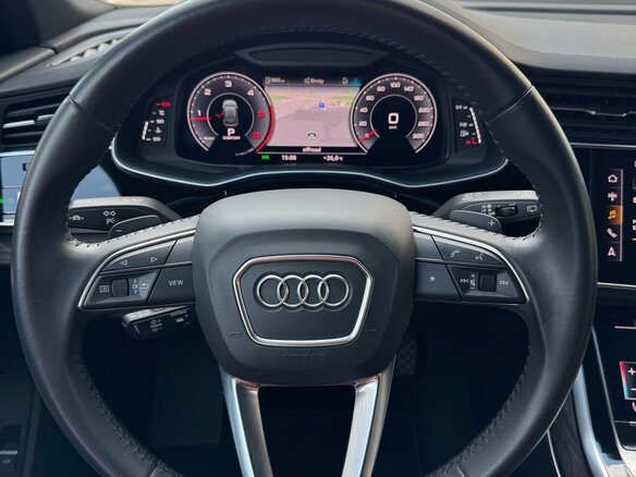 2019 Audi Q8 45 TDI I (4M), белый, 6850000 рублей - вид 7