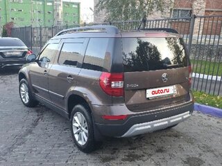 2014 Skoda Yeti I Рестайлинг, коричневый, 990000 рублей, вид 5