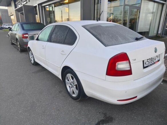 2012 Skoda Octavia II (A5) Рестайлинг, белый, 699000 рублей - вид 3