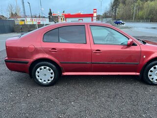 2001 Skoda Octavia I (A4) Рестайлинг, красный, 365000 рублей, вид 4
