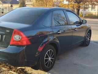 2010 Ford Focus II Рестайлинг, синий, 550000 рублей, вид 2