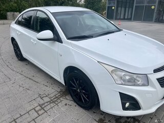 2013 Chevrolet Cruze I Рестайлинг, белый, 850000 рублей, вид 2