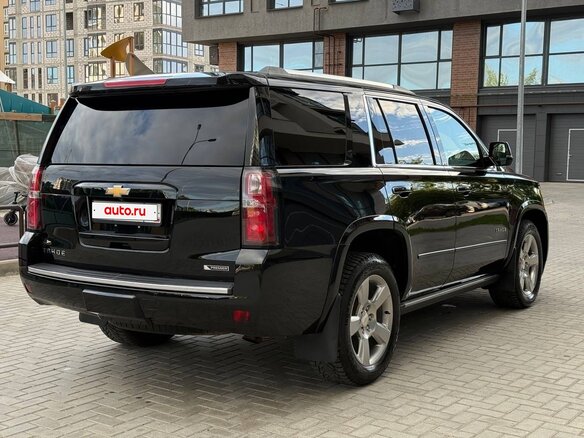 2018 Chevrolet Tahoe IV, чёрный, 3750000 рублей - вид 4