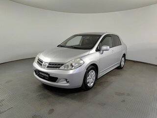 2010 Nissan Tiida I Рестайлинг, серебристый, 598000 рублей, вид 1