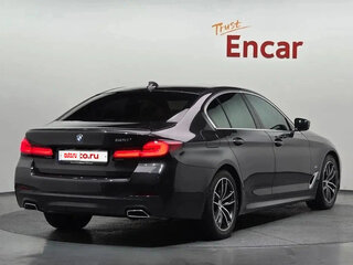 2022 BMW 5 серии 520i VII (G30/G31/G38) Рестайлинг, чёрный, 3970000 рублей, вид 3