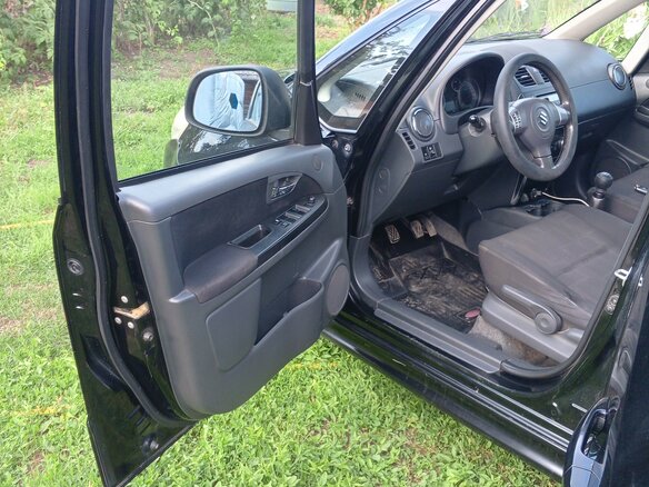 2011 Suzuki SX4 I (Classic) Рестайлинг, чёрный, 600000 рублей - вид 6