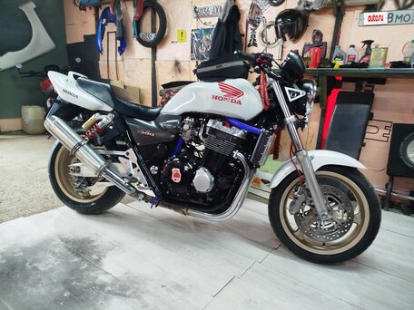 1999 Honda CB 1300, белый, 450000 рублей, вид 1