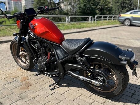 2025 Honda CMX 1100 Rebel, оранжевый, 1350000 рублей, вид 2