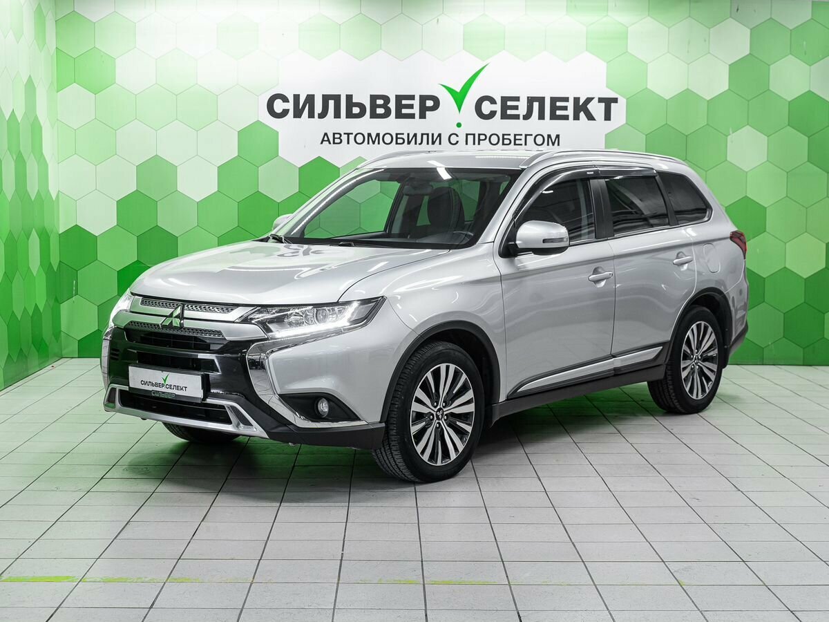 Открыть фотографии: Mitsubishi Outlander III Рестайлинг 3
