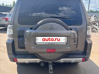 2014 Mitsubishi Pajero IV Рестайлинг 1, коричневый, 2350000 рублей, вид 4