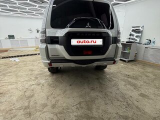 2015 Mitsubishi Pajero IV Рестайлинг 2, белый, 2500000 рублей, вид 2