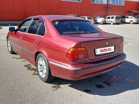 1997 BMW 5 серии 523i IV (E39), пурпурный, 470000 рублей, вид 4