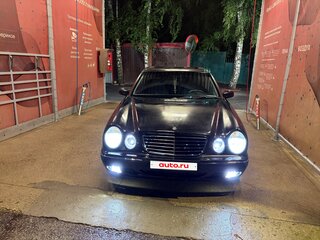 1999 Mercedes-Benz E-Класс 240 II (W210, S210) Рестайлинг, чёрный, 520000 рублей, вид 4