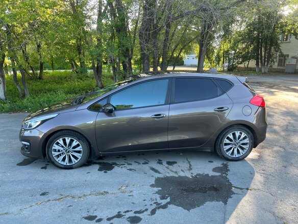 2018 Kia Ceed II Рестайлинг, коричневый - вид 3